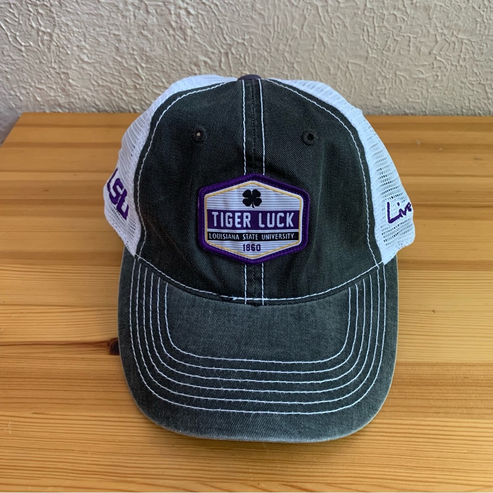 Black clover golf LSU trucker hat